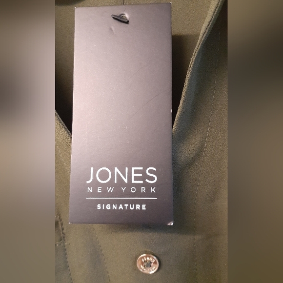 NWT Olive green Jones New York summery top - size medium - Picture 5 of 7